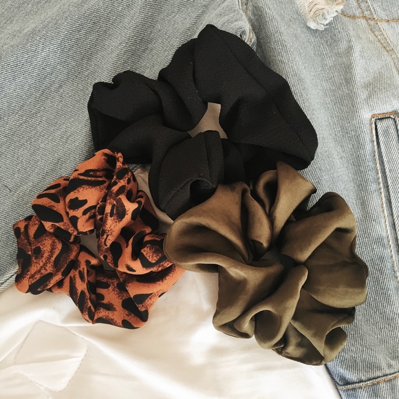 upstyleboutique Accessories - 3 Pack Bella Hair Scrunchies